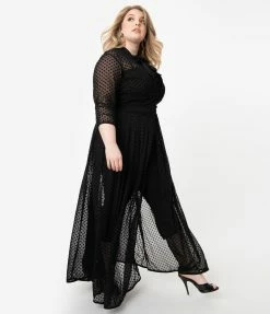 Clothing Unique Vintage Plus Size Black Swiss Dot Starlet Duster