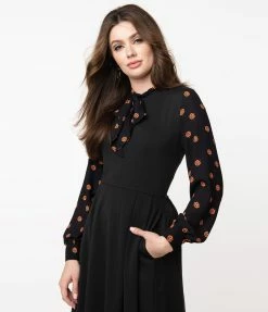 Smak Parlour Black & Pumpkin Print She.E.O. Fit & Flare Dress