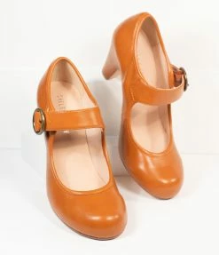 Demfon International (Chelsea Crew) Chelsea Crew 1940s Brown Leatherette Madeline Pumps