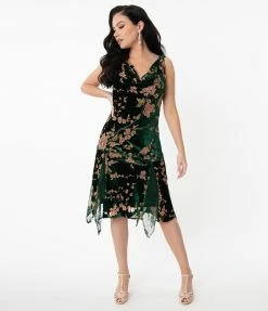 Unique Vintage 1920s Emerald Velvet Floral Burnout Hemingway Flapper Dress Clothing