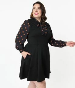 Smak Parlour Plus Size Black & Pumpkin Print She.E.O. Fit & Flare Dress Sale