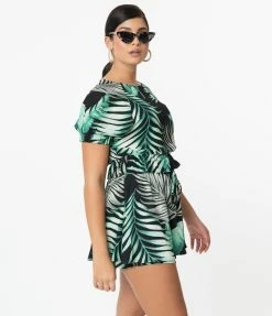 Allie Rose By Ember Clothing Retro Style Green & Black Palm Print Tropical Skort