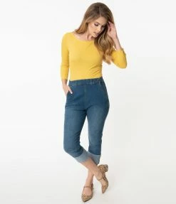 Hell Bunny Blue Denim High Waist Austin Capri Jeans