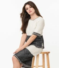 Polagram (Well Made) Sale 1970s Style Ivory & Black Colorblock Knit Skirt