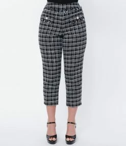 Sale Smak Parlour Black & White Plaid Sunshine Capri Pants