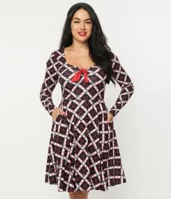 Fan Flair Hello Kitty X Unique Vintage Holiday Kitty Plaid Hello Gorgeous Flare Dress