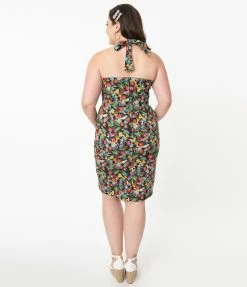 SHEEN Clothing Ltd Plus Size Multicolor Tropical Floral Print Pippa Wiggle Dress