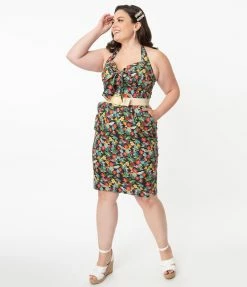 SHEEN Clothing Ltd Plus Size Multicolor Tropical Floral Print Pippa Wiggle Dress