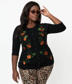 Sale Unique Vintage Plus Size 1950s Black & Pumpkin Embroidered Bookworm Cardigan