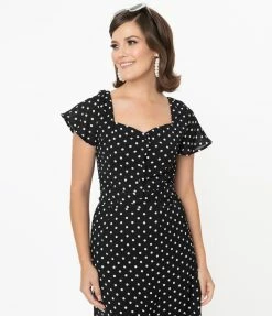 VERY J Black & White Polka Dot Crop Top