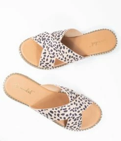 Ccocci Cheetah Print Criss Cross Sandals Flats
