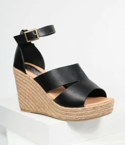 De Runway Black Leatherette Espadrille Wedge Sandals Heels & Wedges