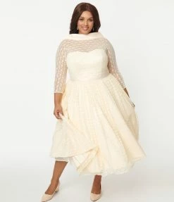 Unique Vintage Plus Size Cream Floral Lace Lille Wedding Dress