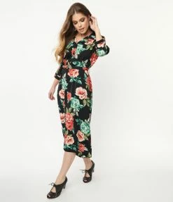 Lifestyle Group (UK) Ltd Black & Red Rose Print Swing Dress