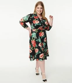 Lifestyle Group (UK) Ltd Plus Size Black & Red Rose Print Swing Dress
