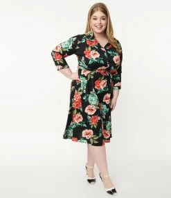 Lifestyle Group (UK) Ltd Plus Size Black & Red Rose Print Swing Dress