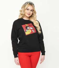 Peanuts X Unique Vintage Kissing Booth Sweatshirt Fan Flair