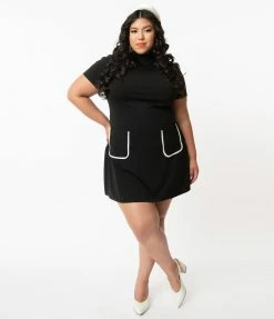 Clothing Smak Parlour Plus Size Black Mock Turtleneck Wave Maker Dress