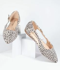 Unique Vintage Cheetah Print Suede Flats