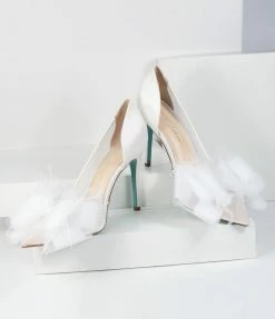 Betsey Johnson ( Steve Madden Daniel Friedman) Betsey Johnson Ivory Bow Bridal Heels Shoes