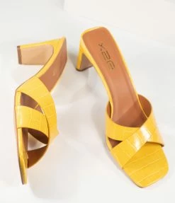 Verona Collection Retro Style Mustard Embossed Crocodile Heels Heels & Wedges