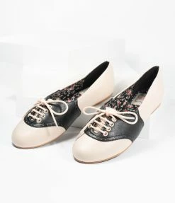 Ellie Shoes Bettie Page Retro Cream & Black Halle Oxford Saddle Shoes
