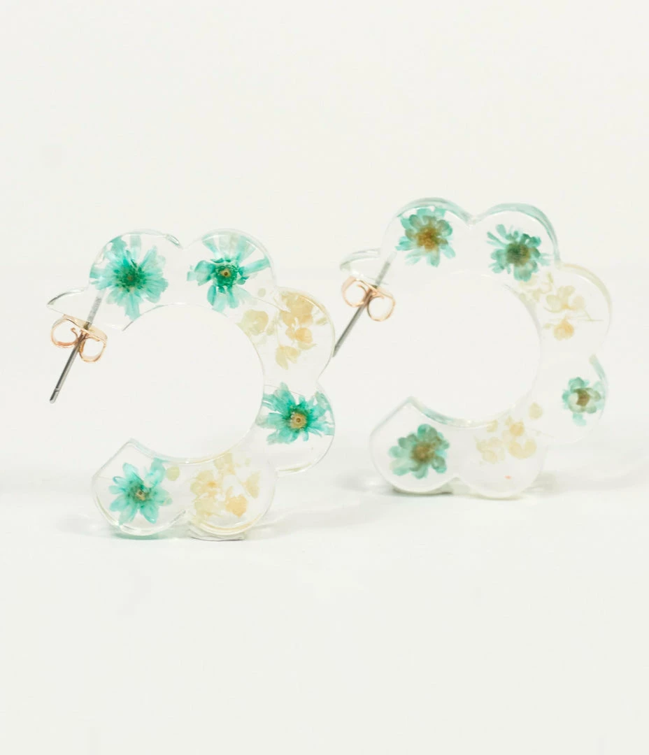 8 Other Reasons Jewelry Blue & White Floral Acrylic Hoop Stud Earrings