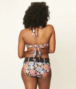 Swimwear Unique Vintage Pink & Blue Floral Print Belted Sunsational Swim Bottom