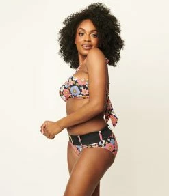 Swimwear Unique Vintage Pink & Blue Floral Print Belted Sunsational Swim Bottom