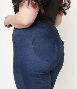 Smak Parlour Plus Size Dark Denim Heart Pocket Smarty Pants Capris Sale