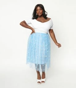 Sale Unique Vintage Plus Size Periwinkle Tulle & White Daisy Hilty Skirt