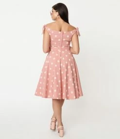 Unique Vintage Pink & Daisy Print Prairie Swing Dress