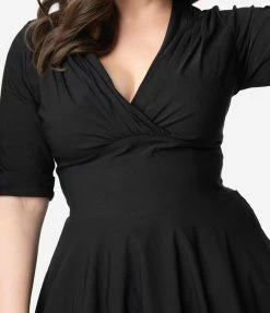 New Arrivals! Unique Vintage Plus Size Black Delores Swing Dress With Sleeves