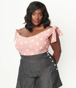 Unique Vintage Plus Size Pink & Daisy Print Violet Top Sale