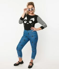 Sale Unique Vintage Blue Denim & Cats Marilyn Jean Capris