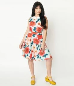 Sale Unique Vintage Mint & Red Floral Flare Skirt