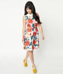 Sale Unique Vintage Mint & Red Floral Flare Skirt