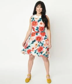 Sale Unique Vintage Mint & Red Floral Flare Skirt