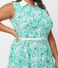 Unique Vintage Plus Size Green & White Paisley Floral Darlene Swing Dress