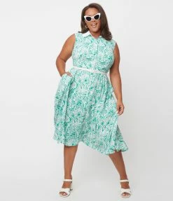 Unique Vintage Plus Size Green & White Paisley Floral Darlene Swing Dress