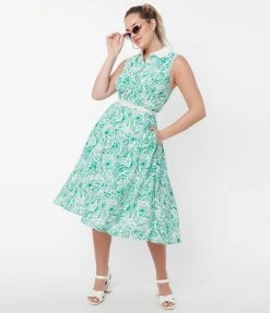 Sale Unique Vintage Green & White Paisley Floral Darlene Swing Dress