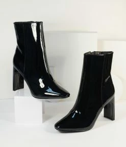 East Lion (Qupid) Black Patent Leatherette Pointed Toe Booties Boots