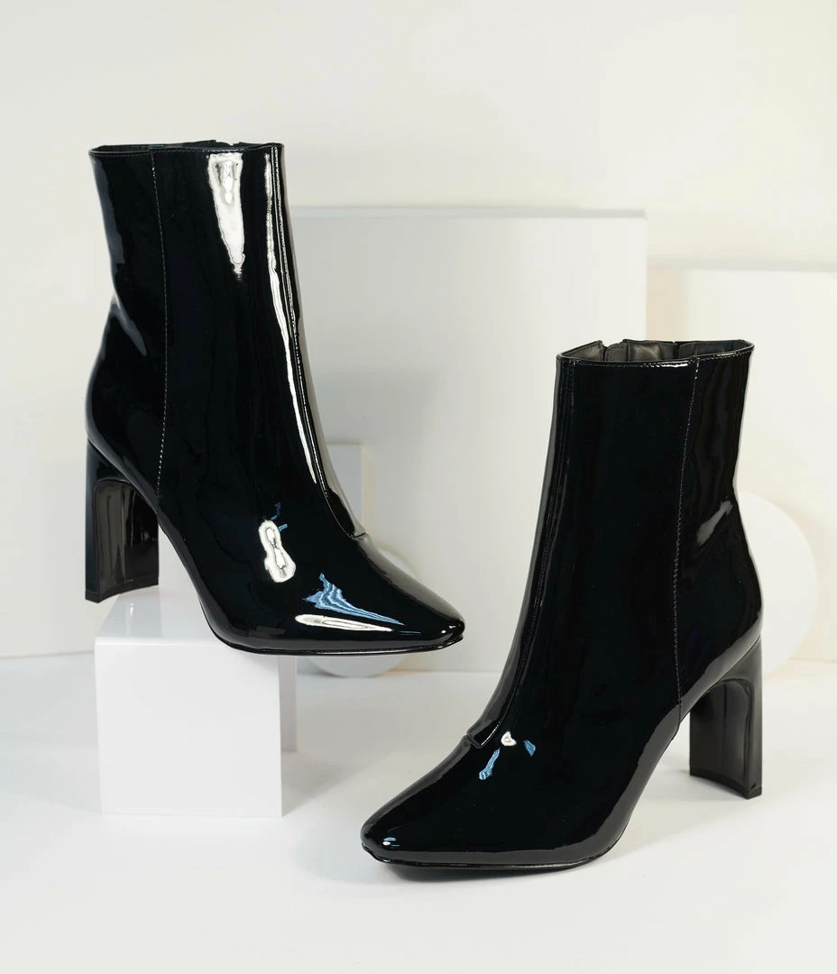 East Lion (Qupid) Black Patent Leatherette Pointed Toe Booties Boots