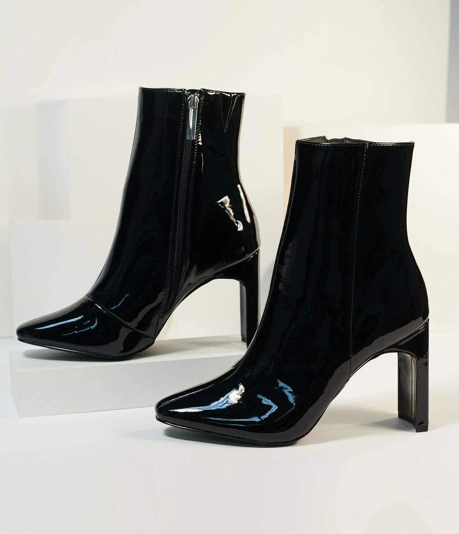 East Lion (Qupid) Black Patent Leatherette Pointed Toe Booties Boots