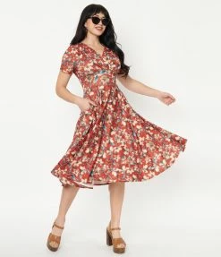 Sale Unique Vintage 1950s Rust & Taupe Floral Short Sleeve Delores Dress