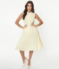 Sale Unique Vintage Yellow Gingham & White Daisies Darlene Swing Dress