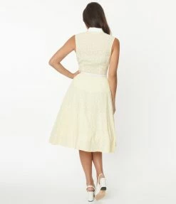 Sale Unique Vintage Yellow Gingham & White Daisies Darlene Swing Dress