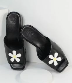 MCLC Black & Daisy Bloom Sirena Mules Sale