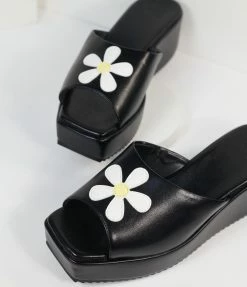 MCLC Black & Daisy Bloom Sirena Mules Sale
