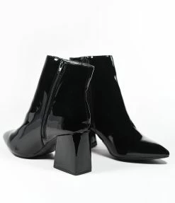 Verona Collection Black Patent Leatherette Pointed Toe Heel Bootie